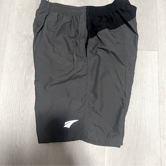 EZRUN Men's Size Medium Running Athletic Shorts Biking, Exercise Activewear EUC - Picture 1 of 9